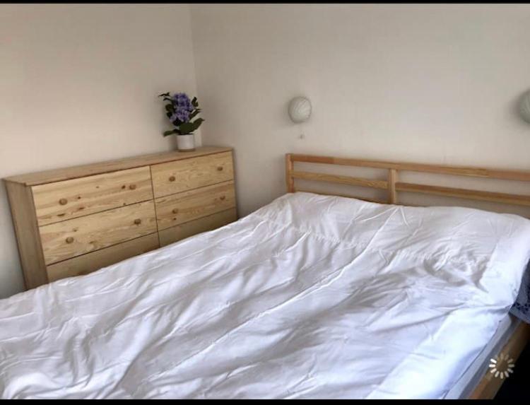 Apartment Great Price, Lovely Comfy Flat.2 Mins From The Sea